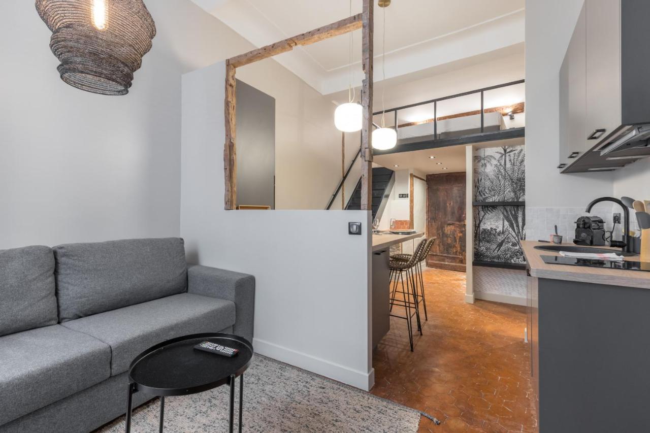 Charming 2 Bdr Old Town *