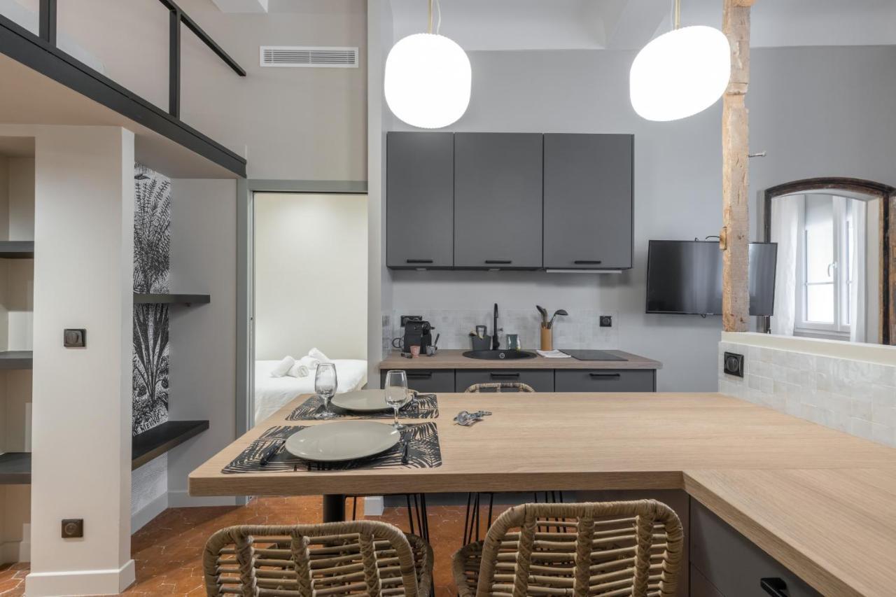 Charming 2 Bdr Old Town Appartamento Nizza