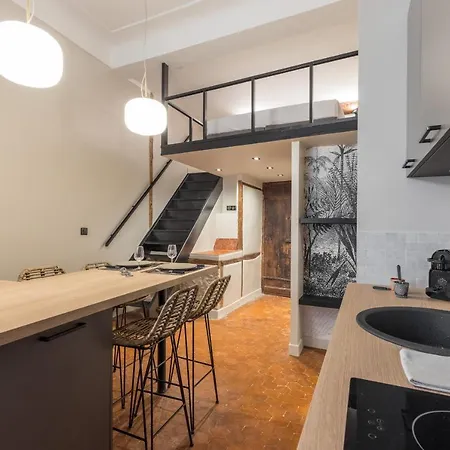 Appartamento Charming 2 Bdr Old Town Nizza Esterno foto