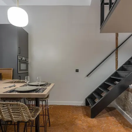 Appartamento Charming 2 Bdr Old Town Nizza Esterno foto
