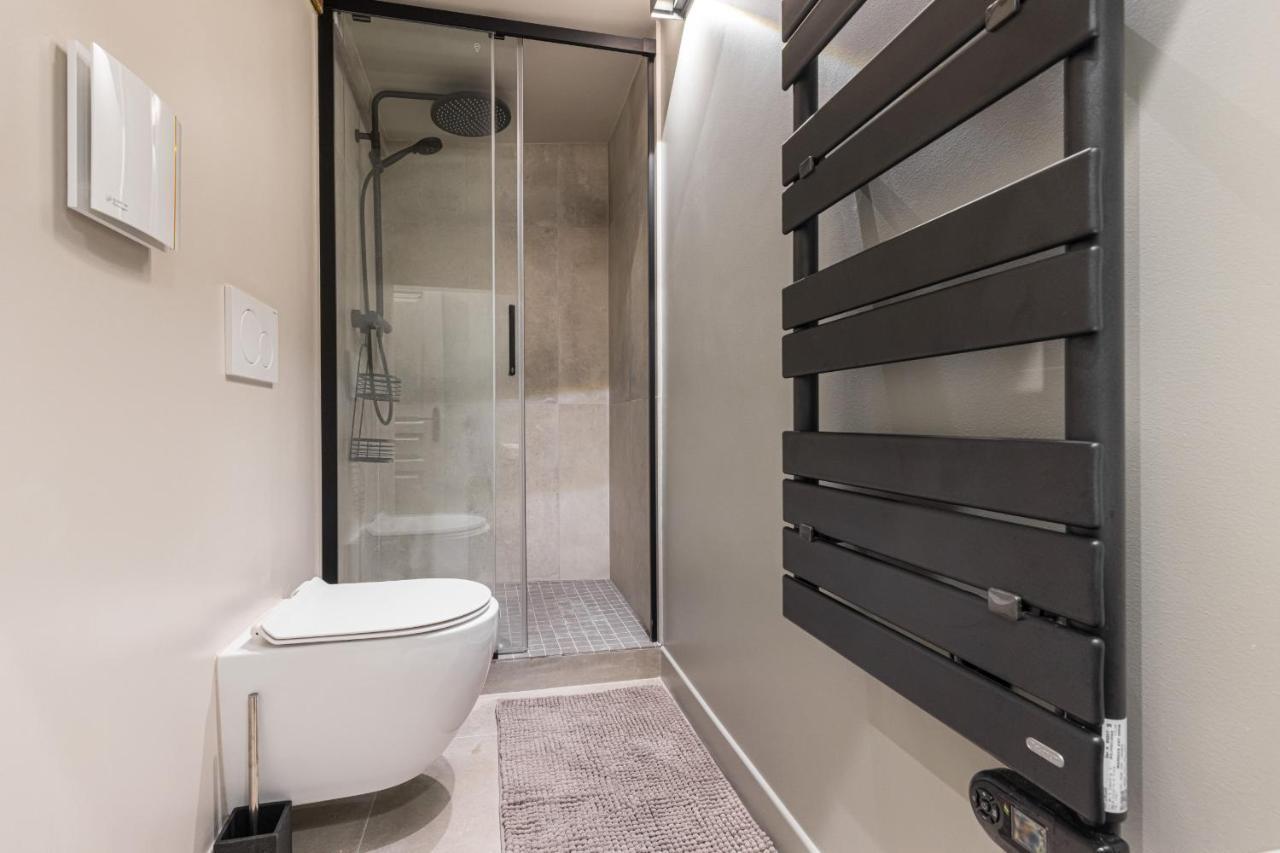 Charming 2 Bdr Old Town Nice
